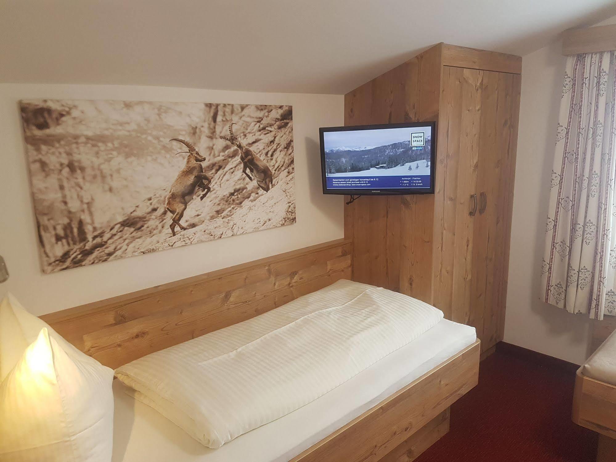 Oberauer Wagrain - Die Eco Familien Hotelpension B&B Ngoại thất bức ảnh